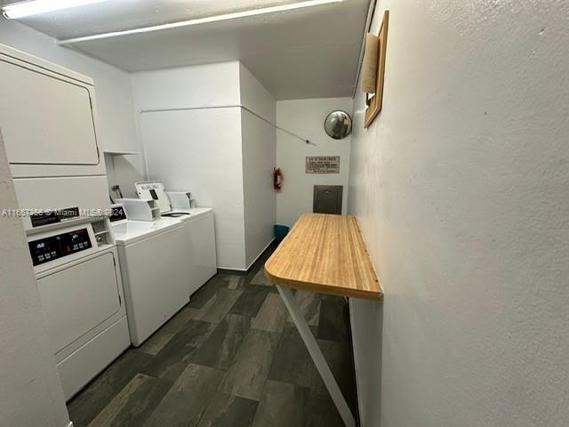 Building Photo - 9159 SW 77th Ave