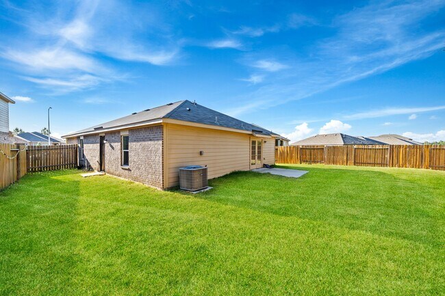 Building Photo - 20742 Nala Bear Dr