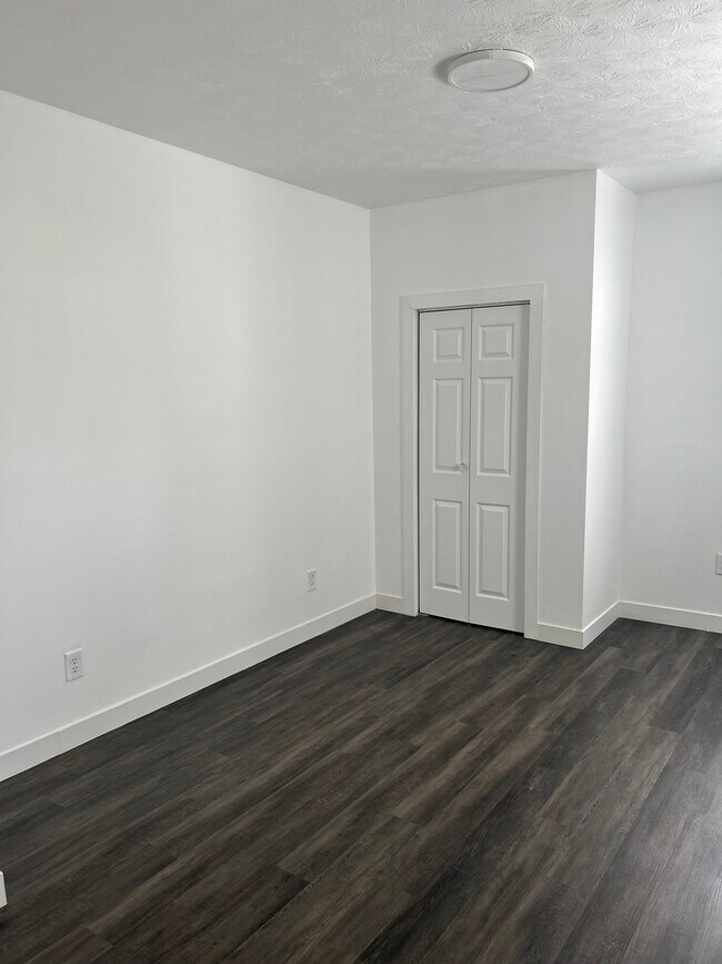 Building Photo - 1411 English Ave