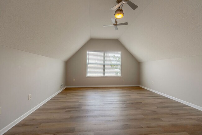 Building Photo - 7248 Winterbek Ave