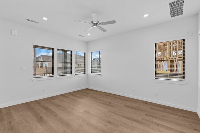 Building Photo - 3311 Loam Ln