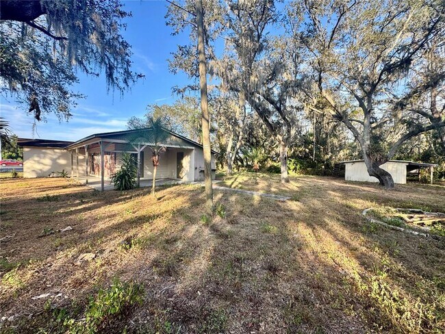 Building Photo - 1516 Hawk Griffin Rd