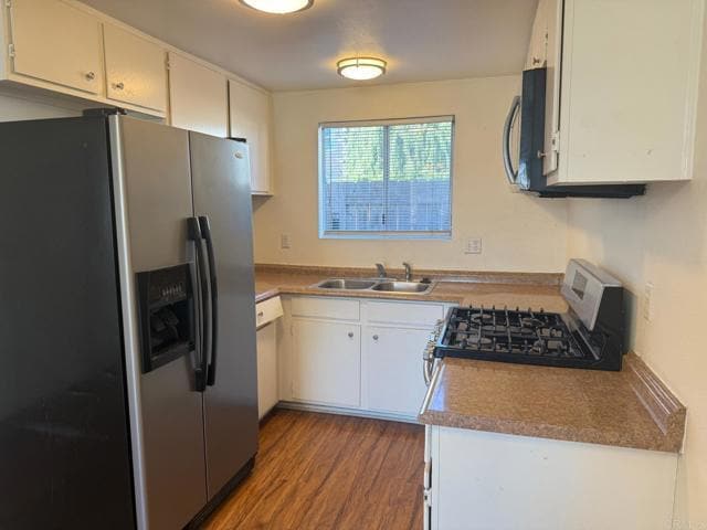 Building Photo - 5130 N River Rd