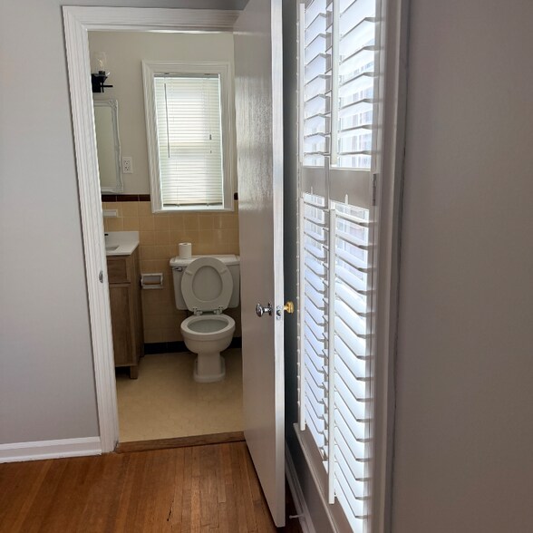 Building Photo - 1410 Wheaton St