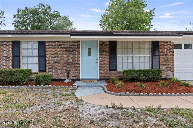 Building Photo - 2650 Debbie Ct