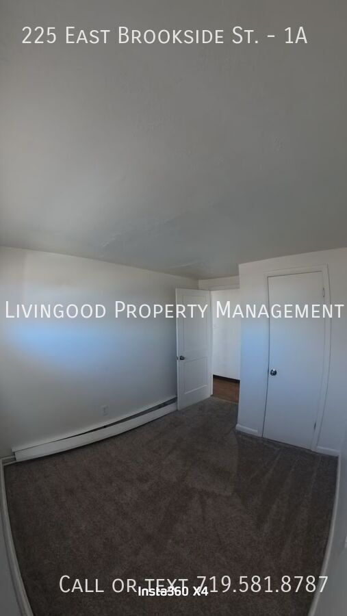 Building Photo - 225 E Brookside St