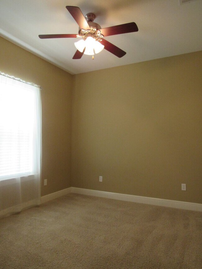 Building Photo - Valley Chase Subdivision!