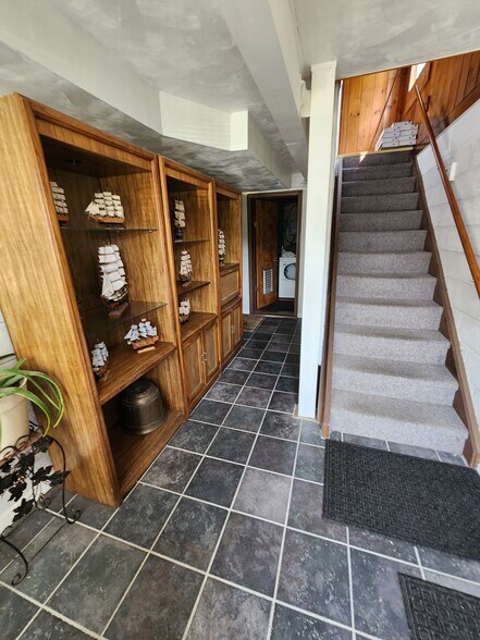 Building Photo - 5365 Van Buren Bay Ct
