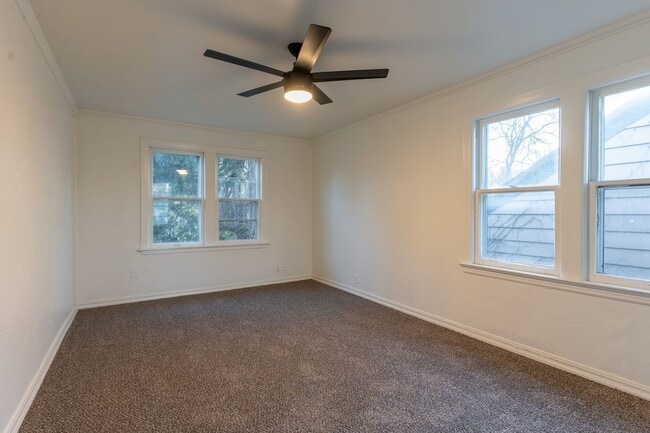 Building Photo - 4 Bedroom Rent to Own Home Available!