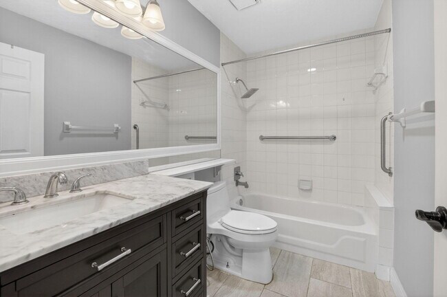 Building Photo - 9336 Water Course Way