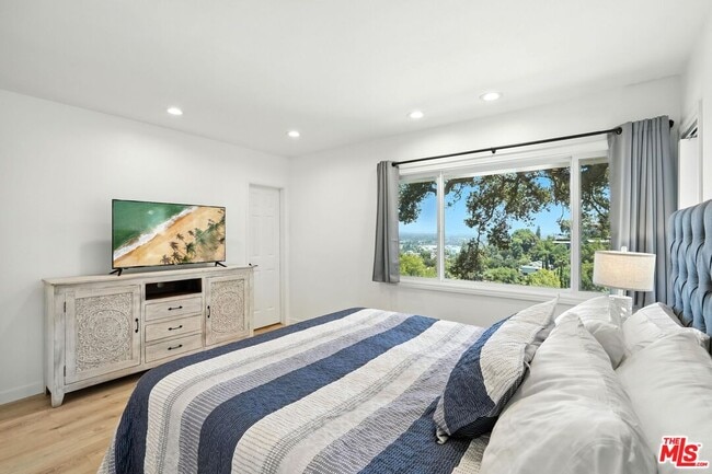 Building Photo - 14858 Round Valley Dr