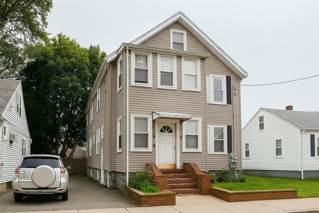 Primary Photo - 47 Coolidge St