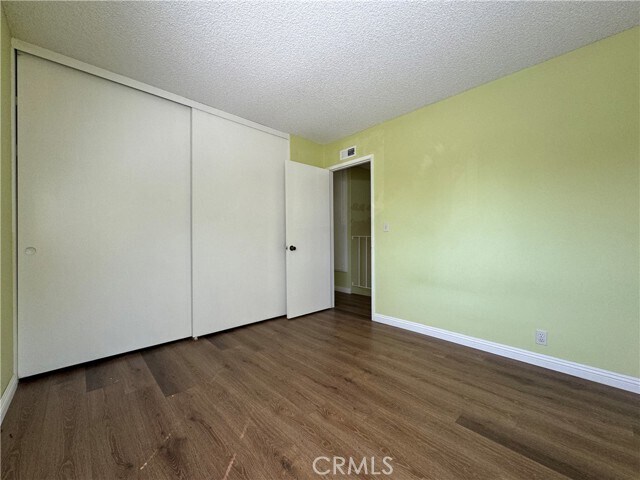 Building Photo - 1472 Forest Glen Dr