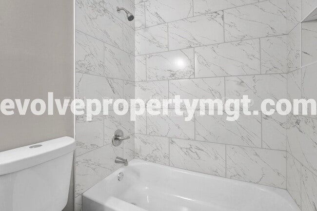 Building Photo - 1012 Mt Moriah Rd