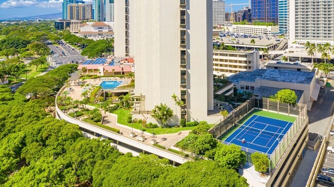 Building Photo - Firework & Harbor Views - Yacht Harbor Tower #1407 1 BD 1 BA 1 PRK