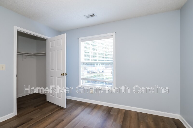 Building Photo - 802 Moultrie Ct
