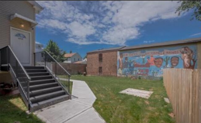 Building Photo - 39 Throop Ave