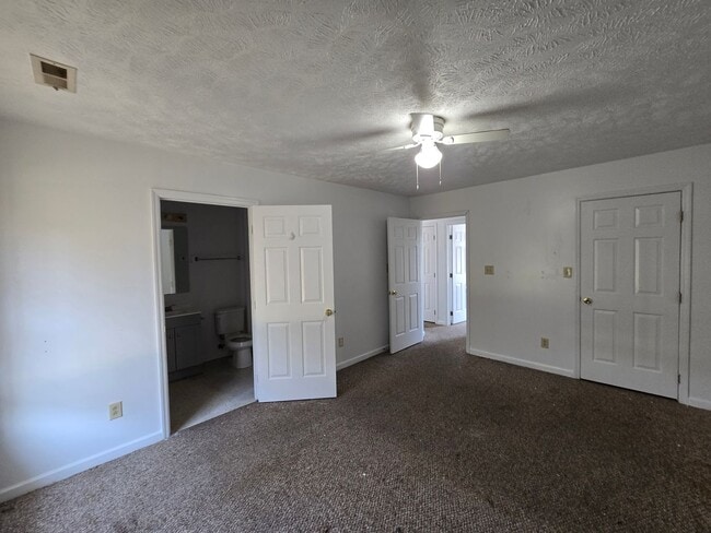 Building Photo - 190 Bahia Ln