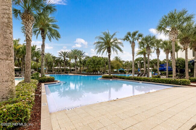 Building Photo - 311 Bay Lk Dr