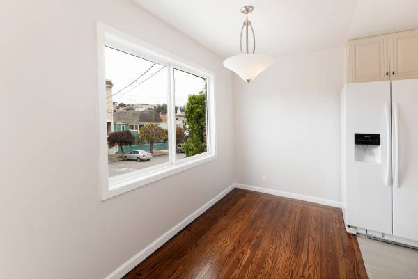 Building Photo - Beautiful rehabbed Mid-Century single family home