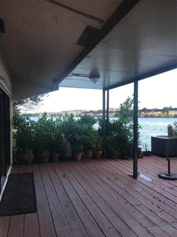 Building Photo - 598 NE 199th Terrace