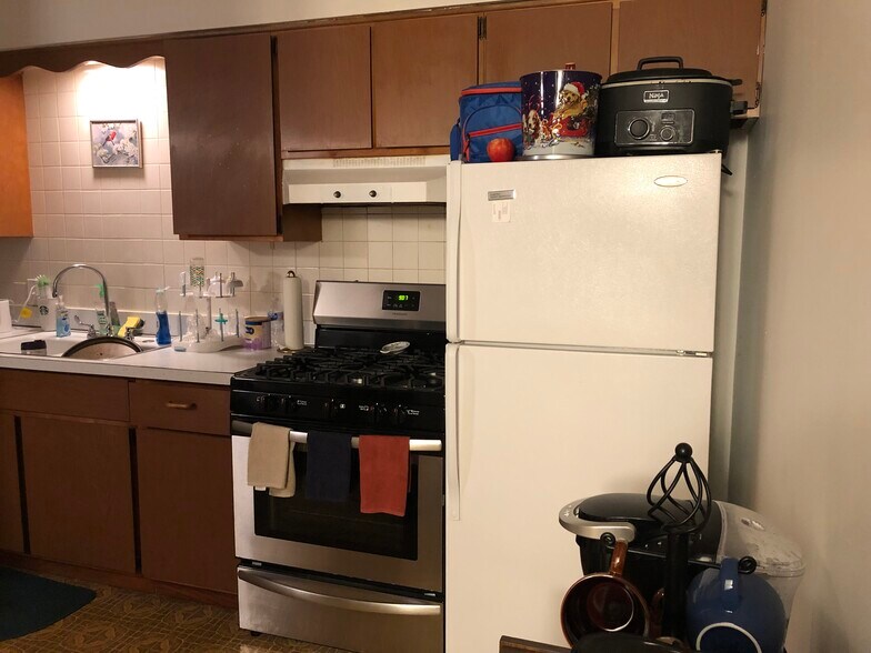 Building Photo - 288 Oxford Ave