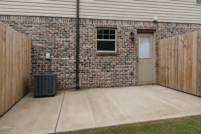 Building Photo - 1761 Spring Water Drive