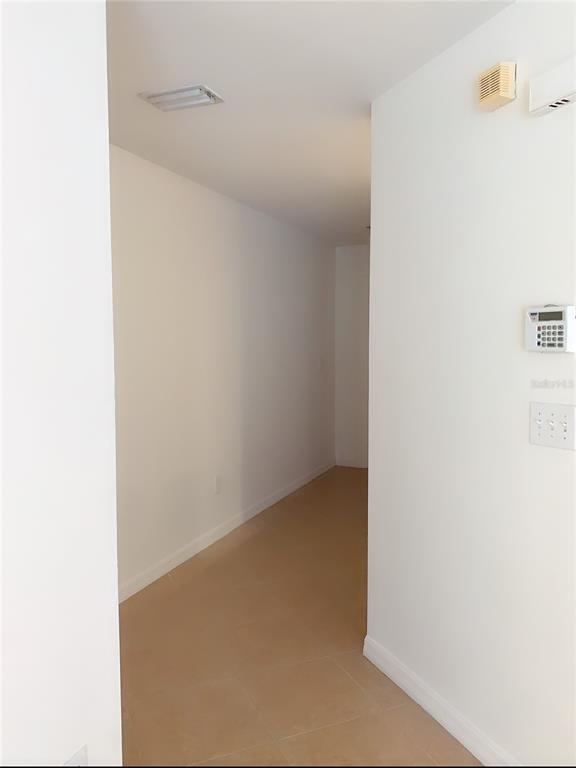 Building Photo - 8013 Sutton Terrace Ln