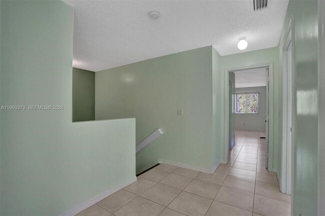 Building Photo - 1726 SW 110th Terrace