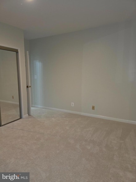 Building Photo - 206 Skyhill Rd