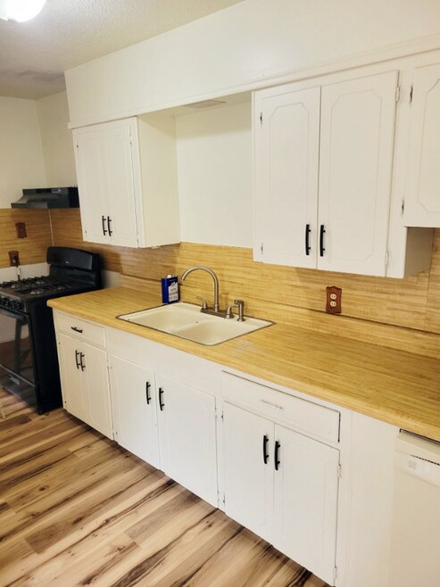 Building Photo - 3202 Jana Pl