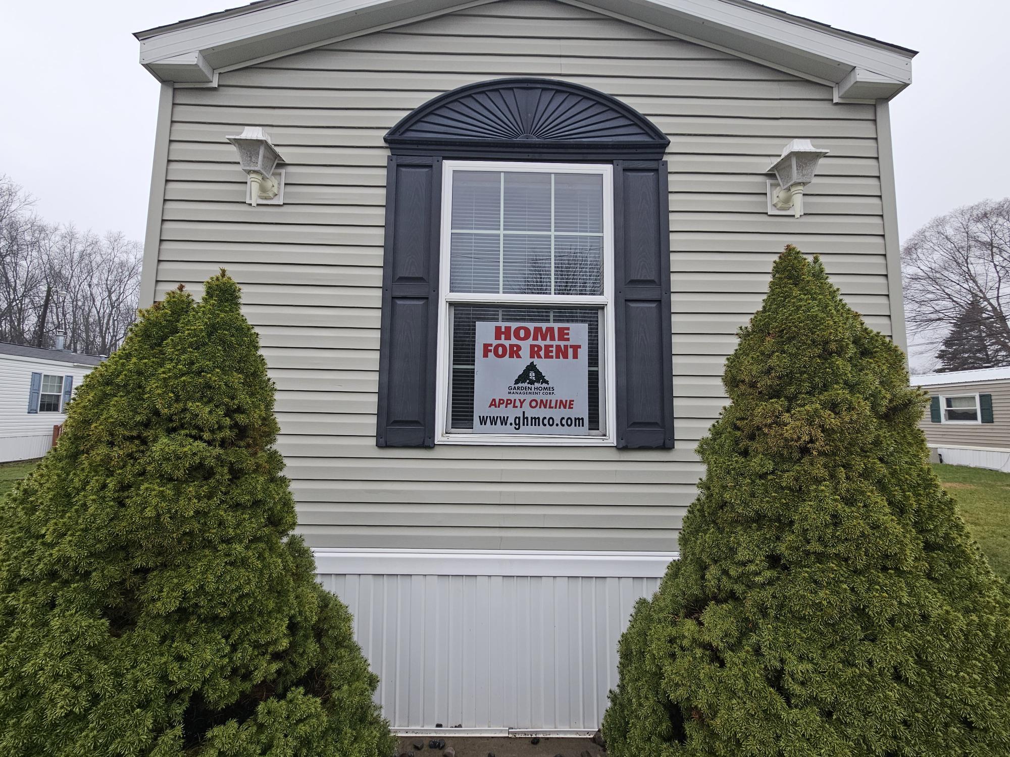 Building Photo - 28 Hillside Ln