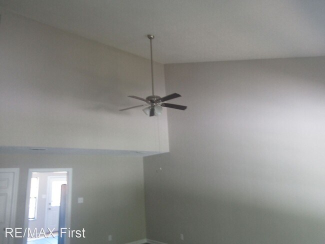 Building Photo - 3 br, 2 bath House - 218 S. Magnolia St.