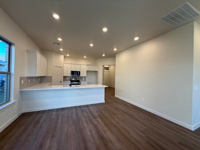 Building Photo - 3001 138th Pl