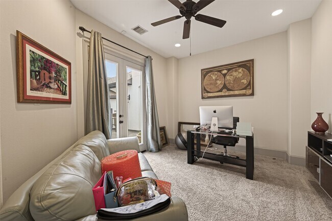 Building Photo - 2515 Avon Gate Ct