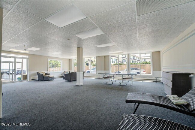 Building Photo - 675 Ocean Ave N