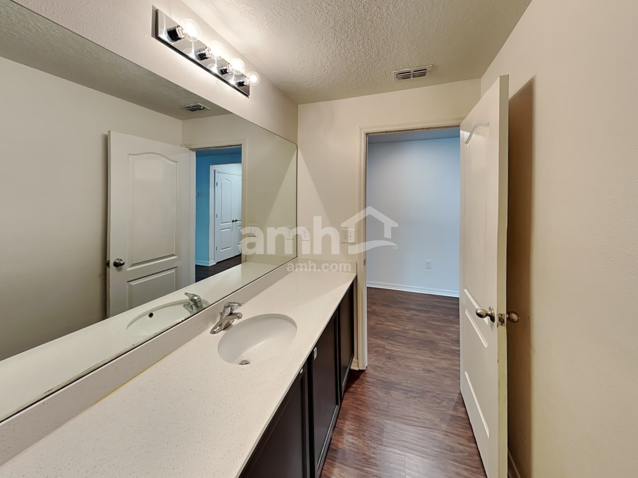 Building Photo - 1220 Brenton Leaf Dr