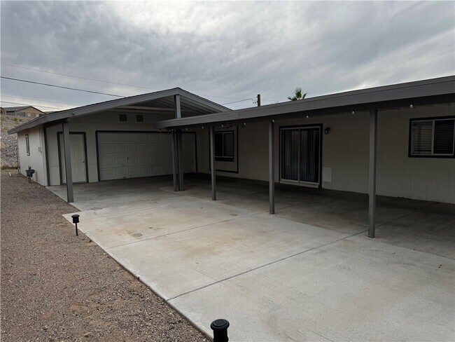 Building Photo - 1103 Copper Dr