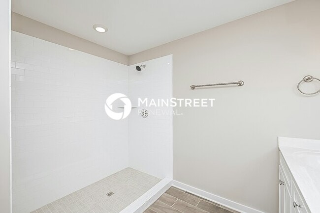 Building Photo - 4 Bedroom Pet-Friendly Home in Murfreesbor...