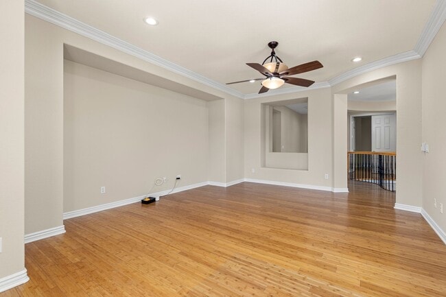 Building Photo - Elegant 5-Bedroom Carmel Valley Home with ...