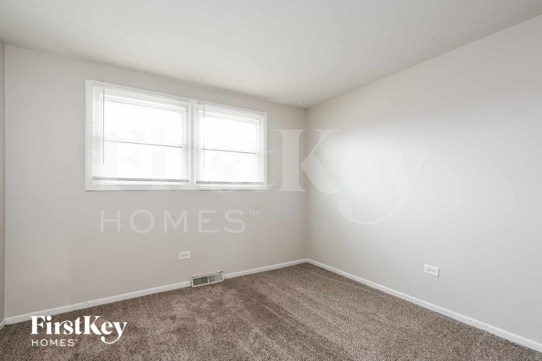 Building Photo - 744 194th St