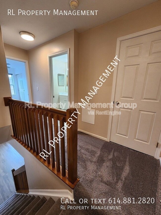 Building Photo - 216 Oxford Oak Dr