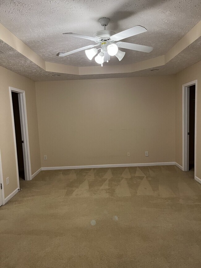 Building Photo - 2011 Orlimar Ct