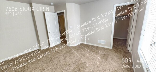 Building Photo - 7606 N Sioux Cir