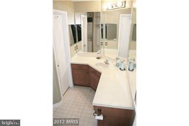 Building Photo - 12165 Penderview Terrace