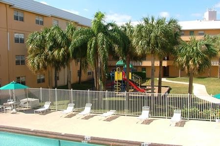 Building Photo - CUTLER GARDENS APARTMENTS