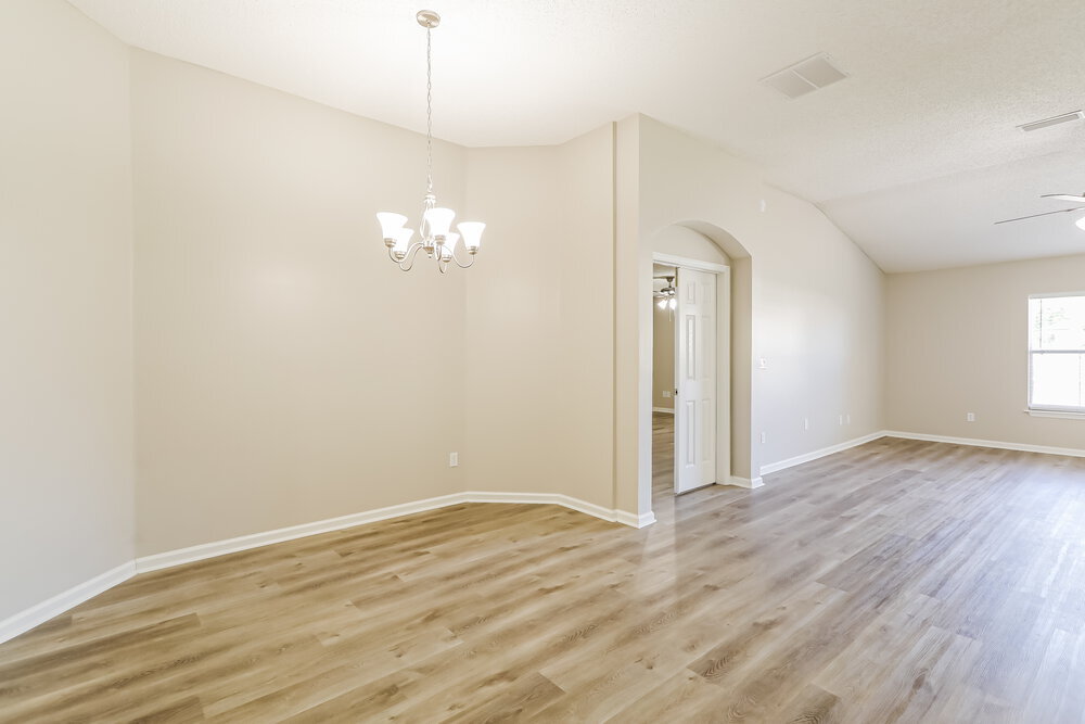 Building Photo - 8211 Stelling Dr