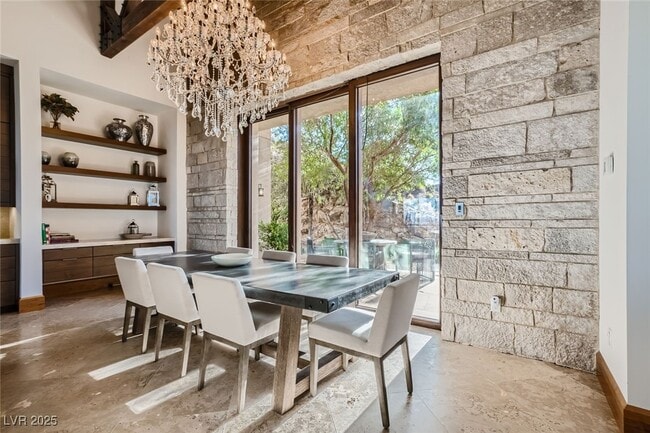 Building Photo - 5 Promontory Pointe Ln