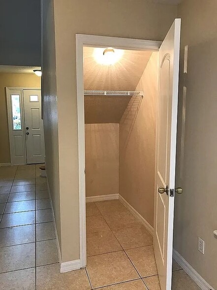 Downstairs Closet - 1513 Woodward St