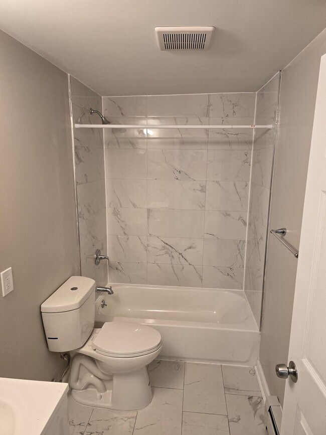 Building Photo - 3 Bedroom 1Bath Newly Renovated Apt- 228 M...
